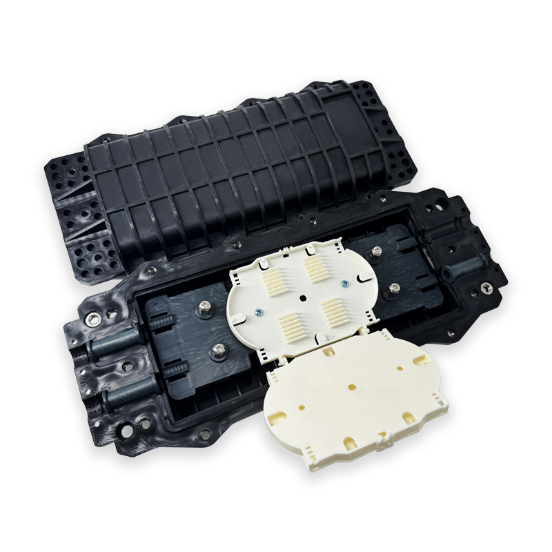 Horizontal splicing box